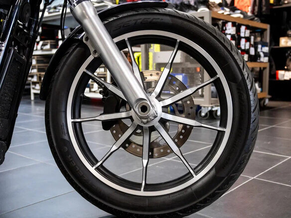 2019 Harley-Davidson Low Rider, чёрный, 1390000 рублей - вид 6