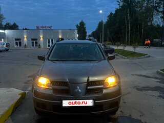 2004 Mitsubishi Outlander I, серый, 380000 рублей, вид 2