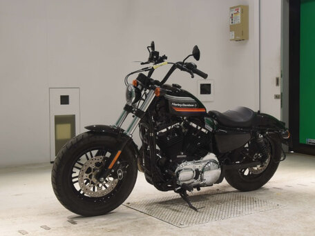 2019 Harley-Davidson Sportster 1200, чёрный, 1000000 рублей, вид 3