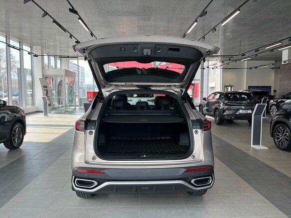 2026 Changan UNI-S I, коричневый, 3079900 рублей - вид 6