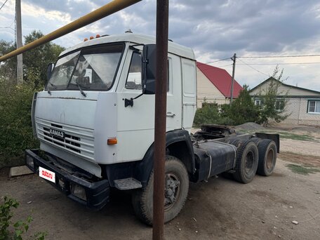 1992 КамАЗ 54115, серый, 850000 рублей, вид 1