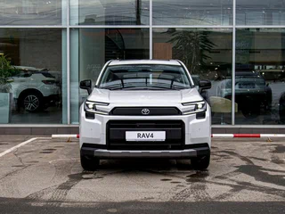 2025 Toyota RAV4 VI (XA60), белый, 4600000 рублей, вид 2