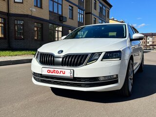 2018 Skoda Octavia III (A7) Рестайлинг, белый, 1790000 рублей, вид 1