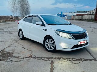 2015 Kia Rio III, белый, 675000 рублей, вид 3