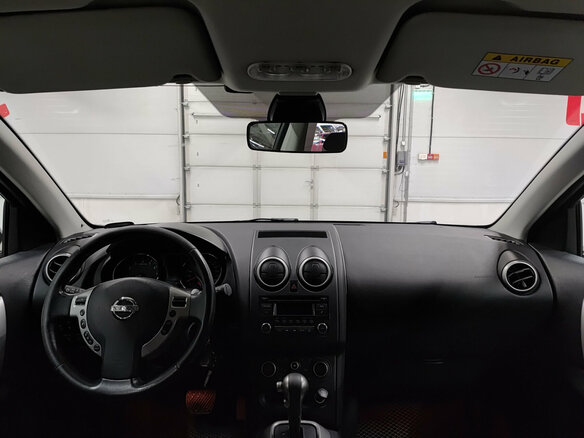 2013 Nissan Qashqai I Рестайлинг, серебристый, 900000 рублей - вид 13