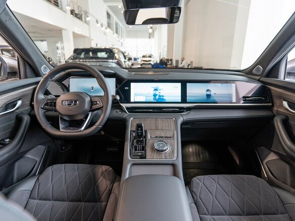 2026 Geely Monjaro I Рестайлинг, серебристый, 4954990 рублей - вид 20