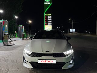 2019 Kia K5 III, белый, 2400000 рублей, вид 3