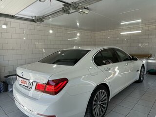 2012 BMW 7 серии 730d xDrive V (F01/F02/F04) Рестайлинг, белый, 3000000 рублей, вид 5
