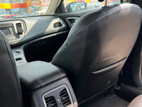 2014 Chrysler 200 II, серый, 1790000 рублей - вид 19