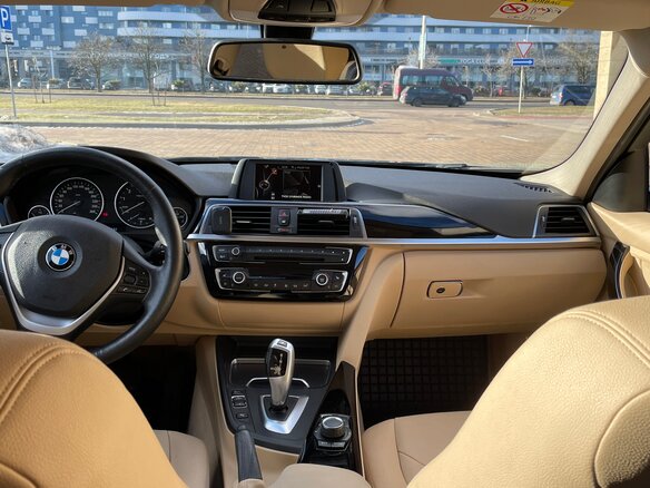 2016 BMW 3 серии 318i VI (F3x) Рестайлинг, чёрный, 1655140 рублей - вид 13