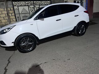2014 Hyundai ix35 I Рестайлинг, белый, 1550000 рублей, вид 4