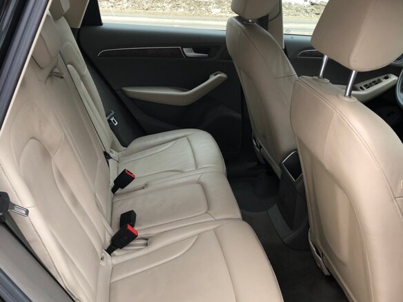 2010 Audi Q5 I (8R), чёрный - вид 16