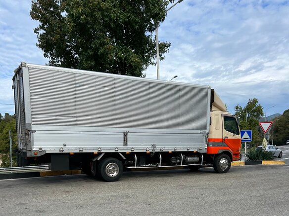 1996 Fuso (Mitsubishi) Fighter, оранжевый, 2600000 рублей - вид 12