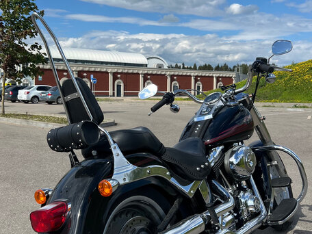2007 Harley-Davidson Fat Boy, чёрный, 1100000 рублей, вид 4