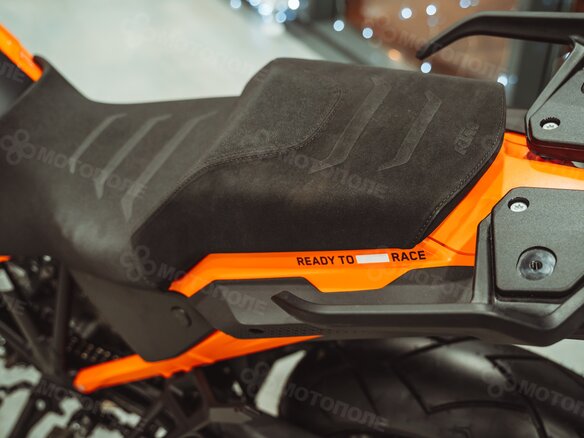 2024 KTM 1290 Super Adventure S, оранжевый - вид 19