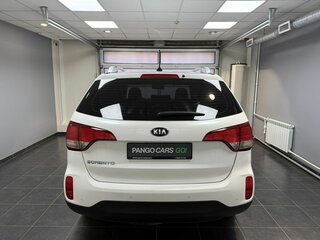 2018 Kia Sorento II Рестайлинг, белый, 1698000 рублей, вид 5