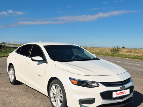 2016 Chevrolet Malibu IX, белый, 1150000 рублей, вид 1