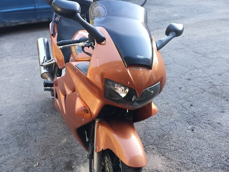 1999 Honda VFR 800, золотистый, 410000 рублей, вид 1