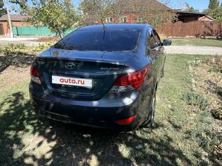 2013 Hyundai Solaris I, серый, 1100000 рублей, вид 5