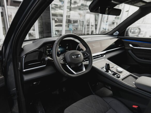 2026 Geely Monjaro I Рестайлинг, серый, 4855990 рублей - вид 17
