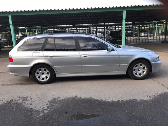 2002 BMW 5 серии 520i IV (E39) Рестайлинг, серебристый - вид 4