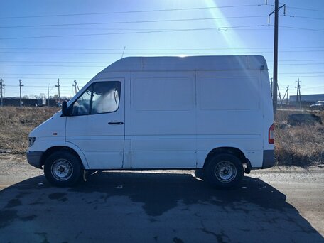 1999 Mercedes-Benz Sprinter, белый, 550000 рублей, вид 2