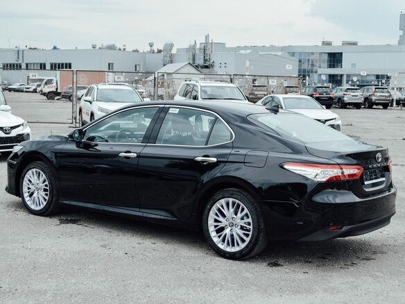 2020 Toyota Camry VIII (XV70), чёрный - вид 1