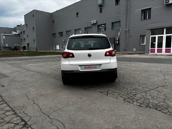 2010 Volkswagen Tiguan I, белый, 760000 рублей - вид 5