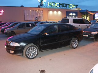 2006 Skoda Octavia II (A5), чёрный, 700000 рублей, вид 3