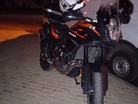 2017 KTM 1090 Adventure, оранжевый, 950000 рублей, вид 3