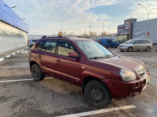 2008 Hyundai Tucson I, красный, 650000 рублей, вид 3