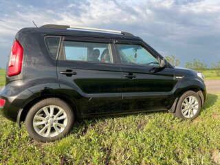 2013 Kia Soul I Рестайлинг, чёрный, 900000 рублей, вид 2