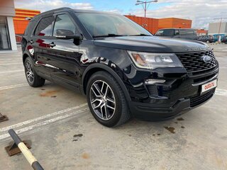 2017 Ford Explorer V Рестайлинг 2, чёрный, 2700000 рублей, вид 4