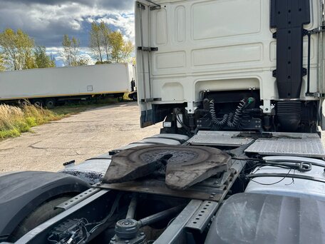2015 DAF XF 105, белый, 5500000 рублей, вид 4