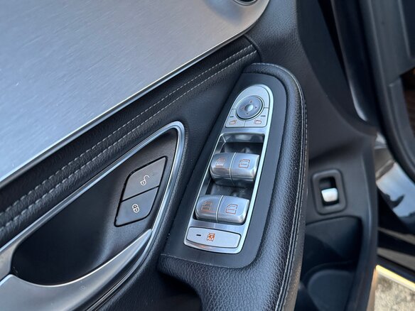 2014 Mercedes-Benz C-Класс 180 IV (W205), чёрный - вид 19