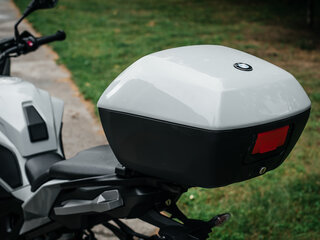 2021 BMW S 1000 XR, серый, 2000000 рублей, вид 4