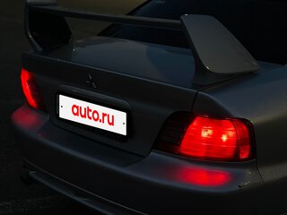 2003 Mitsubishi Galant VIII Рестайлинг, серебристый, 370000 рублей, вид 4