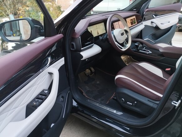 2024 Geely Monjaro I, чёрный, 3980000 рублей - вид 6