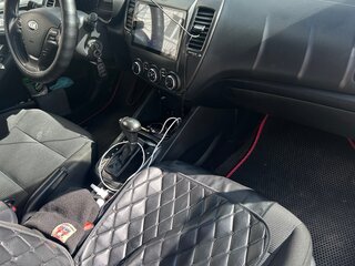 2018 Kia Cerato III Рестайлинг (Classic), белый, 1050000 рублей, вид 5