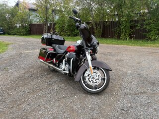 2009 Harley-Davidson Street Glide, красный, 900000 рублей, вид 1