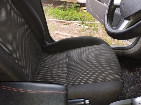 2010 Ford Focus II Рестайлинг, серебристый, 380000 рублей - вид 9
