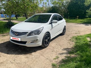 2016 Hyundai Solaris I Рестайлинг, белый, 1080000 рублей, вид 2