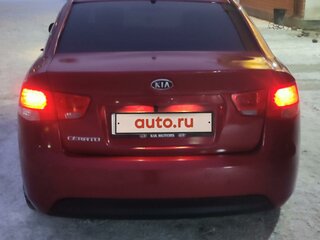 2011 Kia Cerato 4-speed II, красный, 800000 рублей, вид 3
