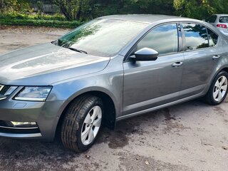 2019 Skoda Octavia III (A7) Рестайлинг, серый, 2100000 рублей, вид 4