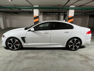 2014 Jaguar XFR S I Рестайлинг, белый, 6000000 рублей, вид 2