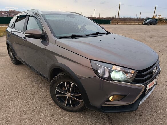 2020 Lada (ВАЗ) Vesta SW Cross I, серый, 950000 рублей - вид 3