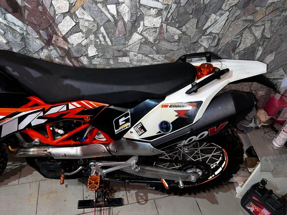 2012 KTM 690 Enduro R, оранжевый, 615222 рублей - вид 16