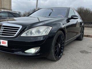 2008 Mercedes-Benz S-Класс 320 V (W221), чёрный, 1550000 рублей, вид 1