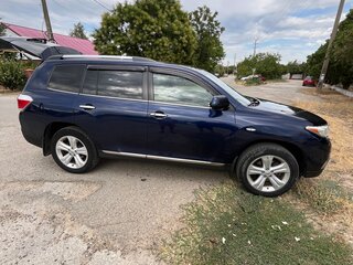 2011 Toyota Highlander II (XU40) Рестайлинг, синий, 2000000 рублей, вид 3