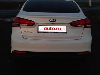 2017 Kia Cerato III Рестайлинг (Classic), белый, 999000 рублей, вид 3